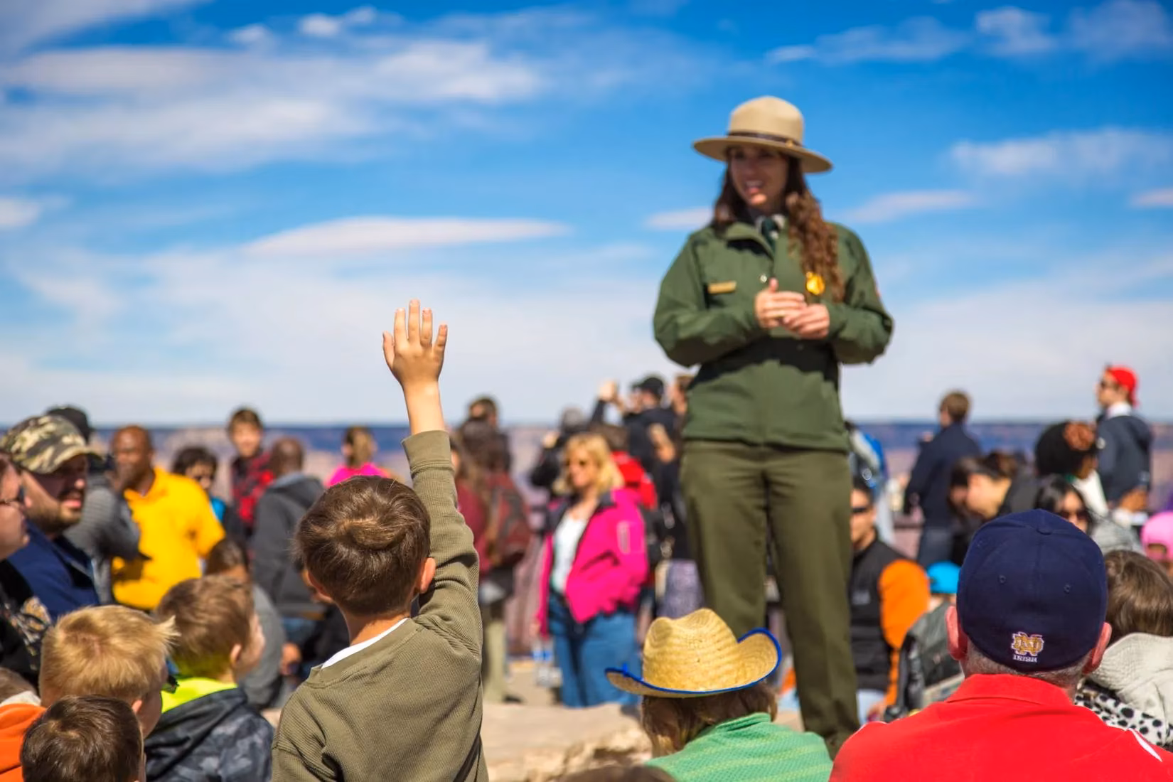 national-park-workers-unite-grand-canyon-staff-leads-historic-unionization-wave-across-nps-image-0