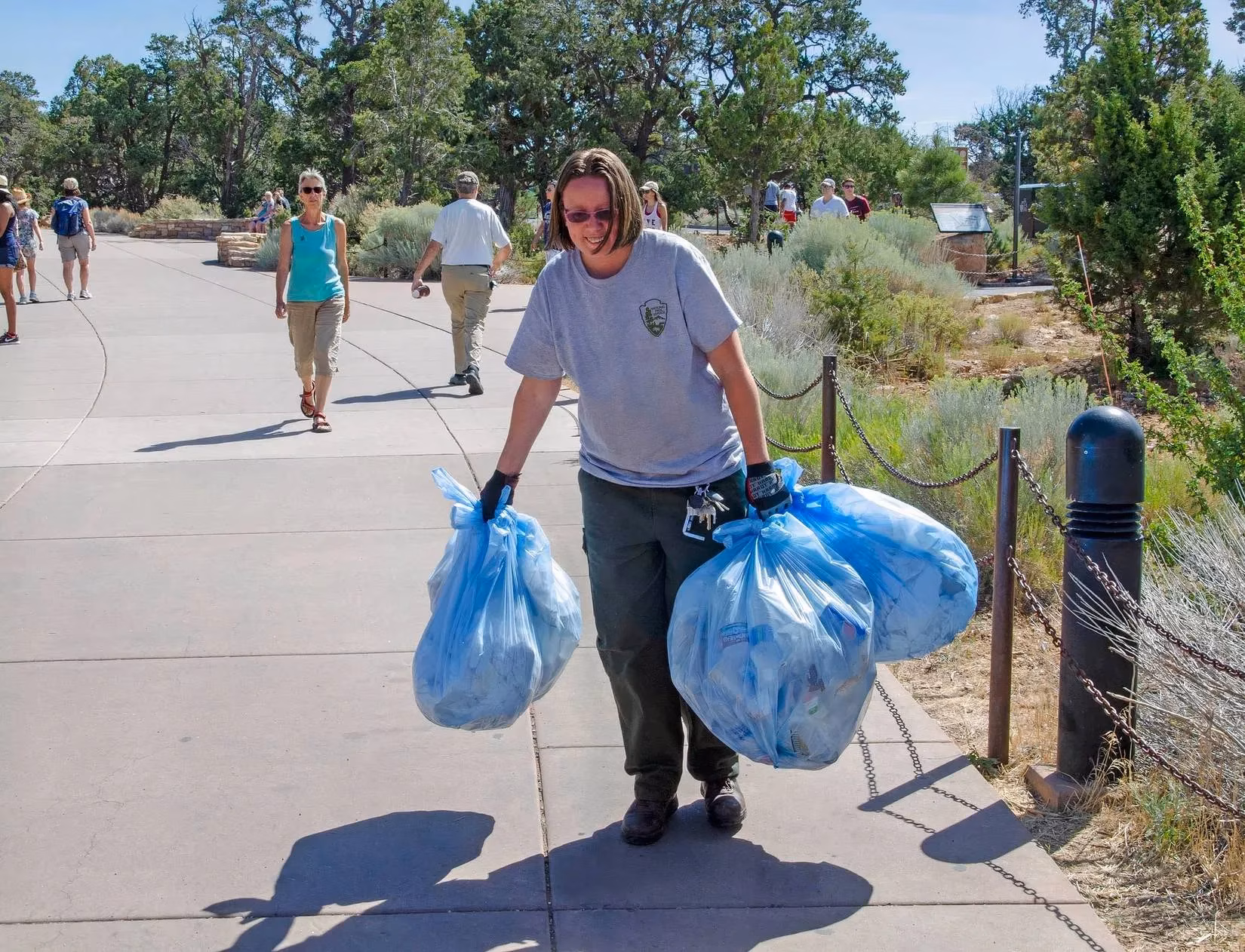 national-park-workers-unite-grand-canyon-staff-leads-historic-unionization-wave-across-nps-image-1