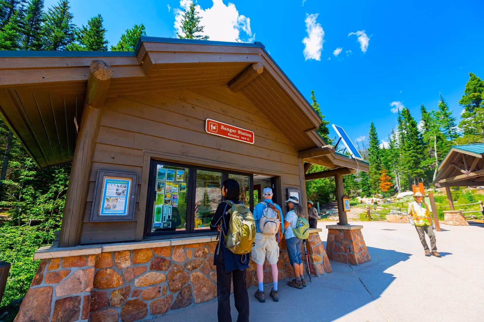 rocky-mountain-national-park-weathers-government-shutdown-through-conservancy-and-volunteer-heroes-image-1