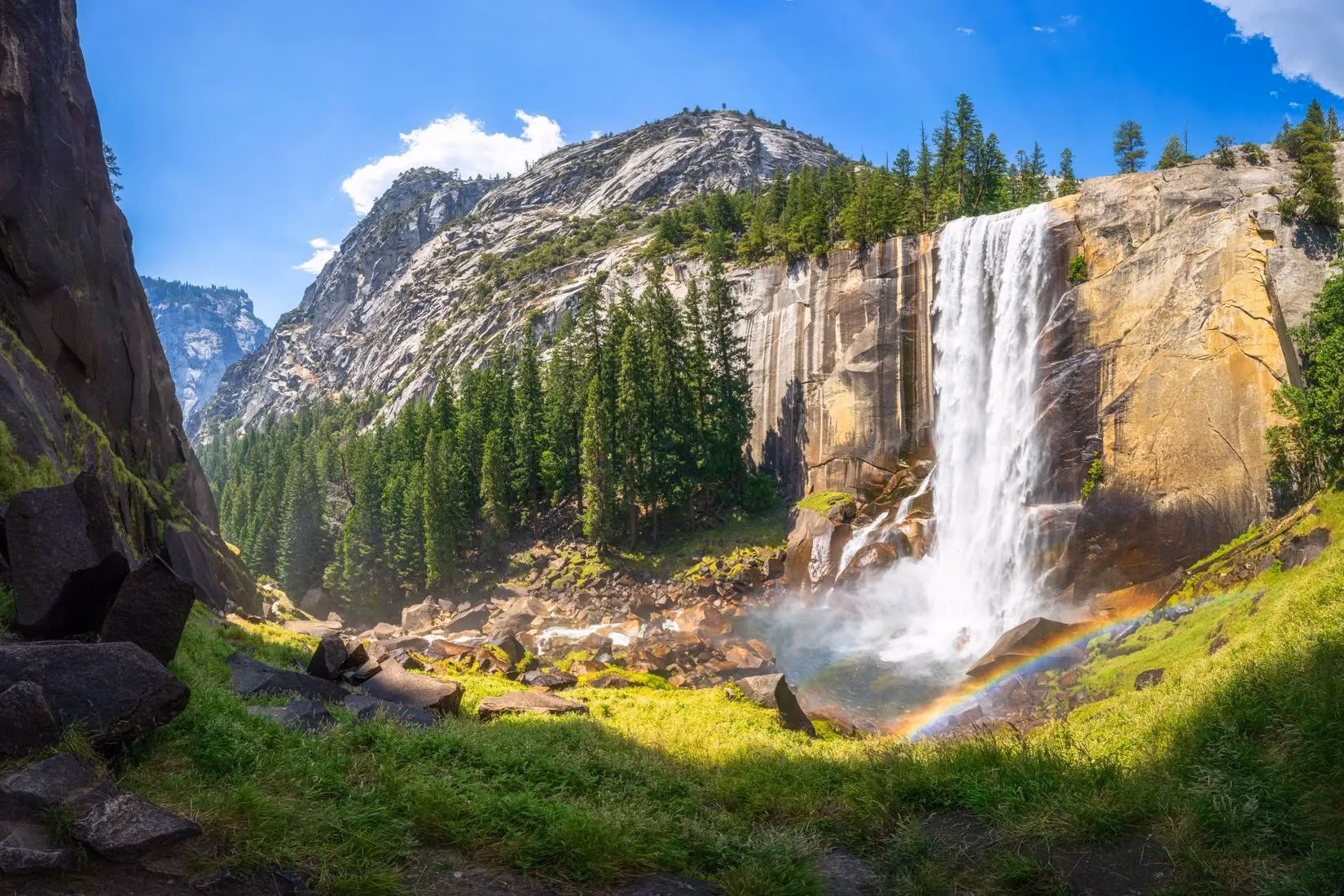 yosemite-s-strict-souvenir-ban-why-metal-detectors-and-collecting-natural-artifacts-are-federal-crimes-image-1